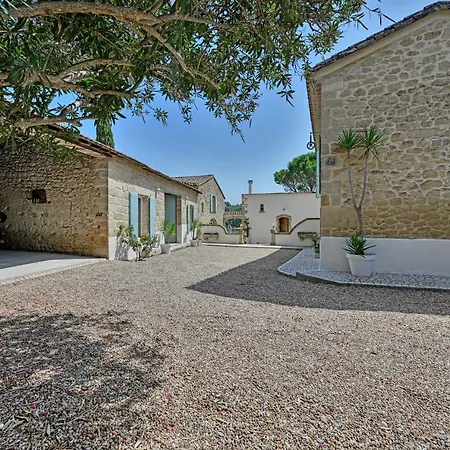 Mas Lucia Avec Piscine Privee Entre Mer Et Camargue Holiday home